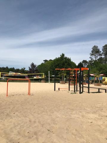 Village Vacances Aux Villages Sous Les Pins Léon Εξωτερικό φωτογραφία